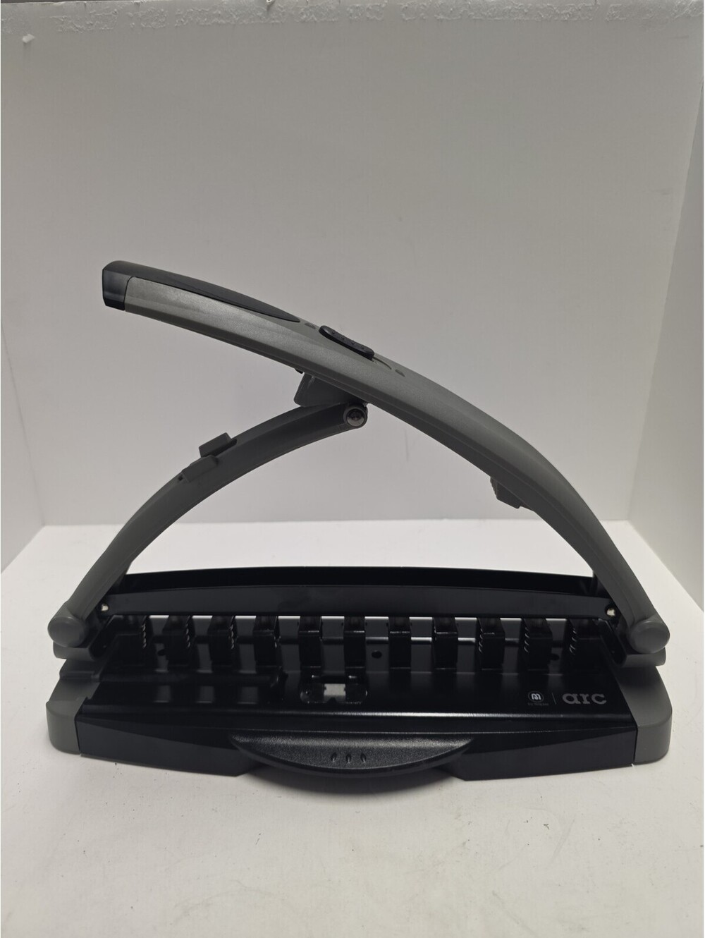 Staples ARC 11-Hole Desktop Paper Punch for DiscBound Notebook System, Used